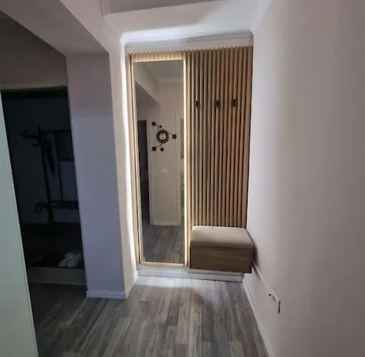 Comfort * Τίρανα